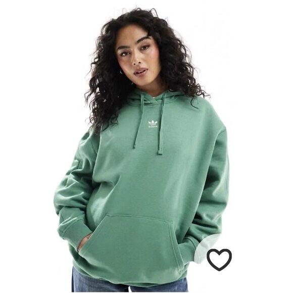 Adidas Originals Essentials Oversized Hoodie Women’s NWT Green Size Small - Picture 1 of 5